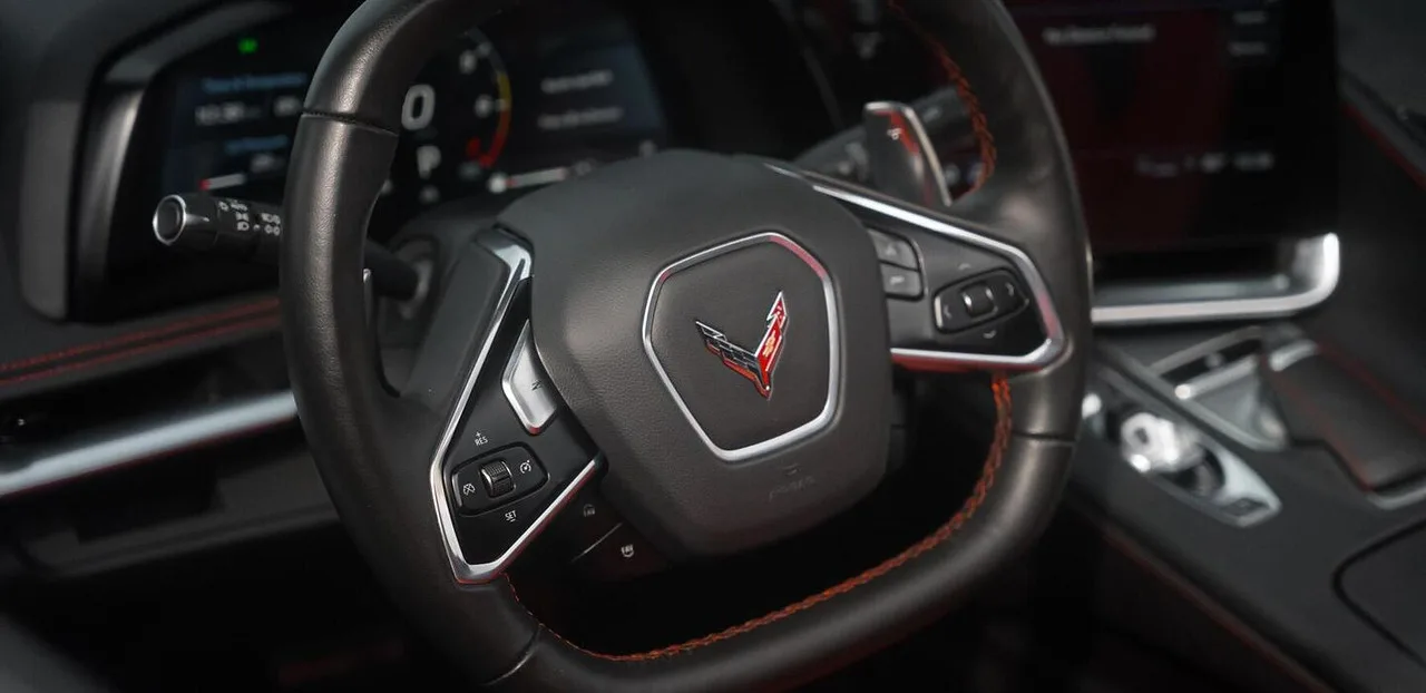 Chevrolet Corvette Stingray Black 2023 — photo 6