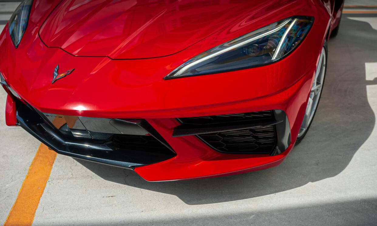 Chevrolet Corvette Stingray Convertible White 2024 — photo 6