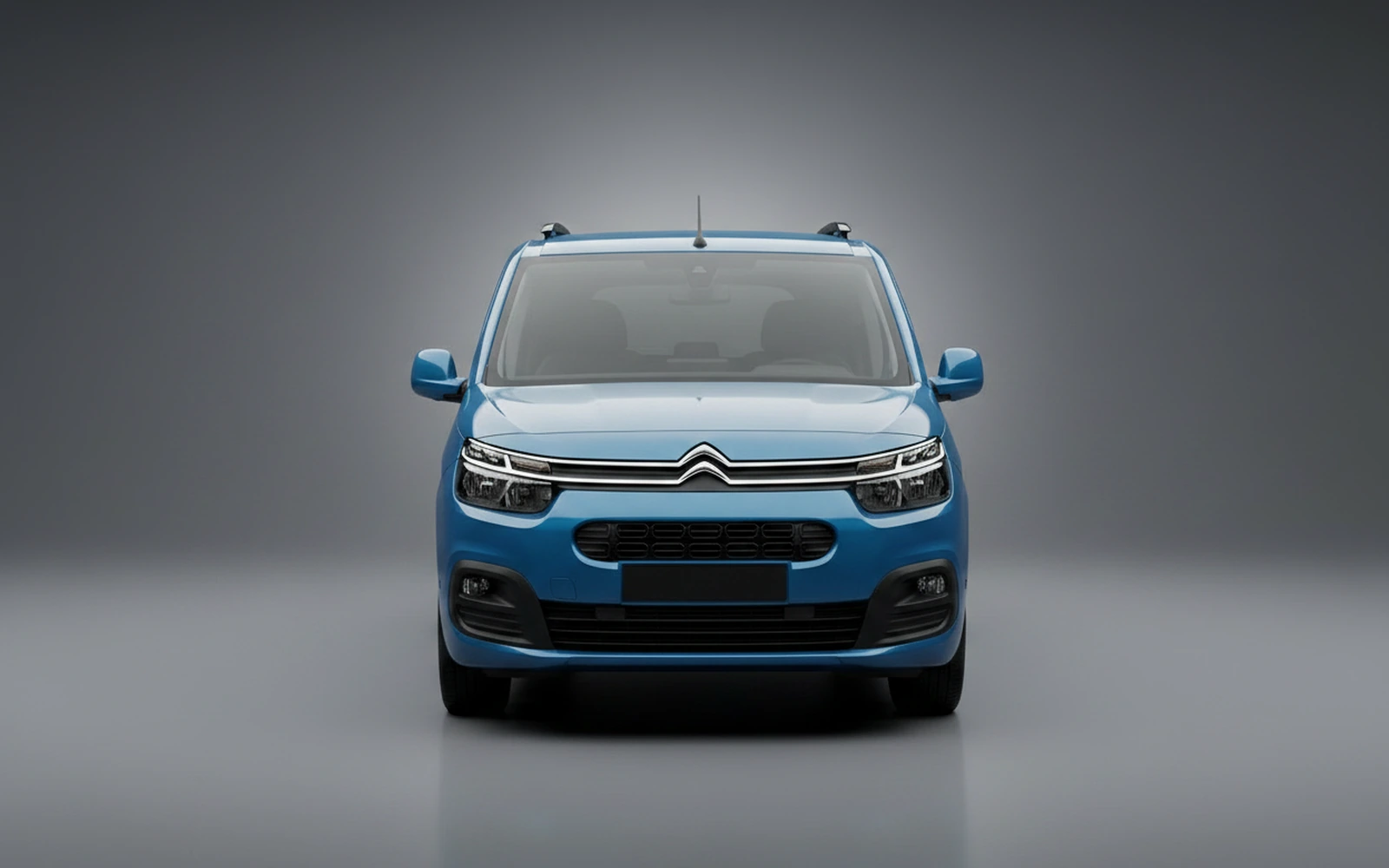 Citroen Berlingo Berlingo Long Manual Blue 2026 — exterior side view