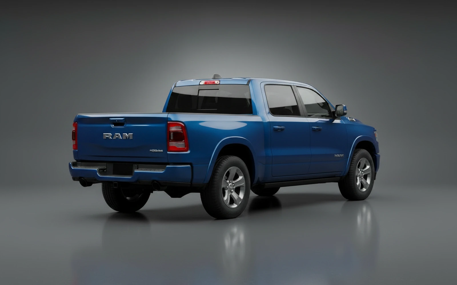 Dodge Ram 1500 Hemi V8 Blue 2022 — interior dashboard