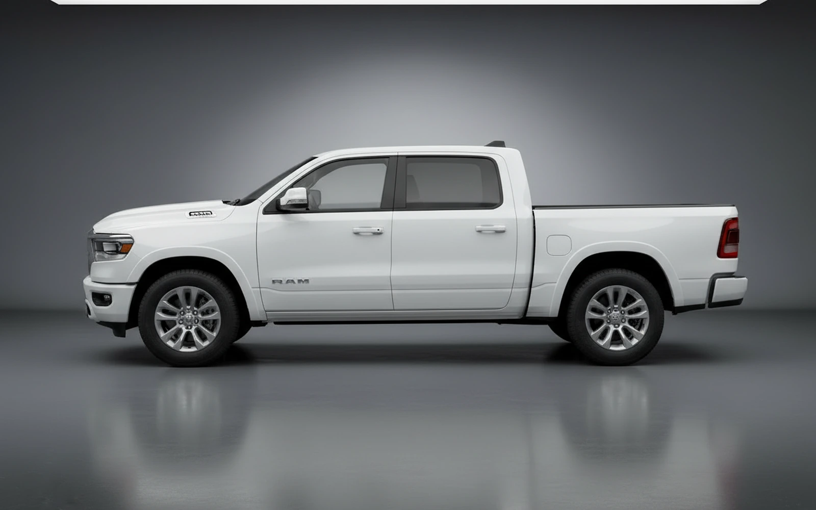 Dodge Ram 1500 Hemi V8 Blanco 2022 — exterior rear view