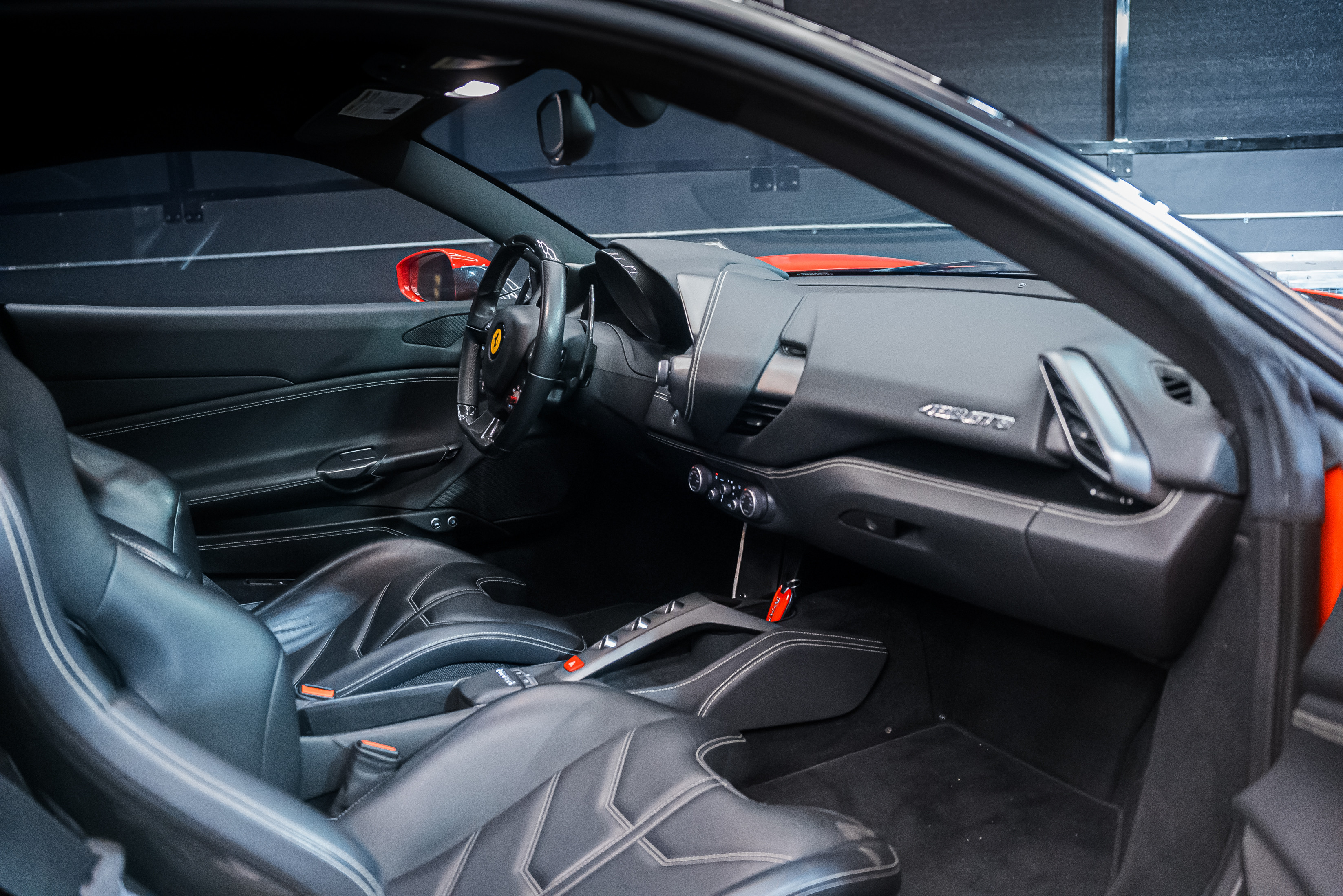 Ferrari 488 GTB Red 2018 — photo 9