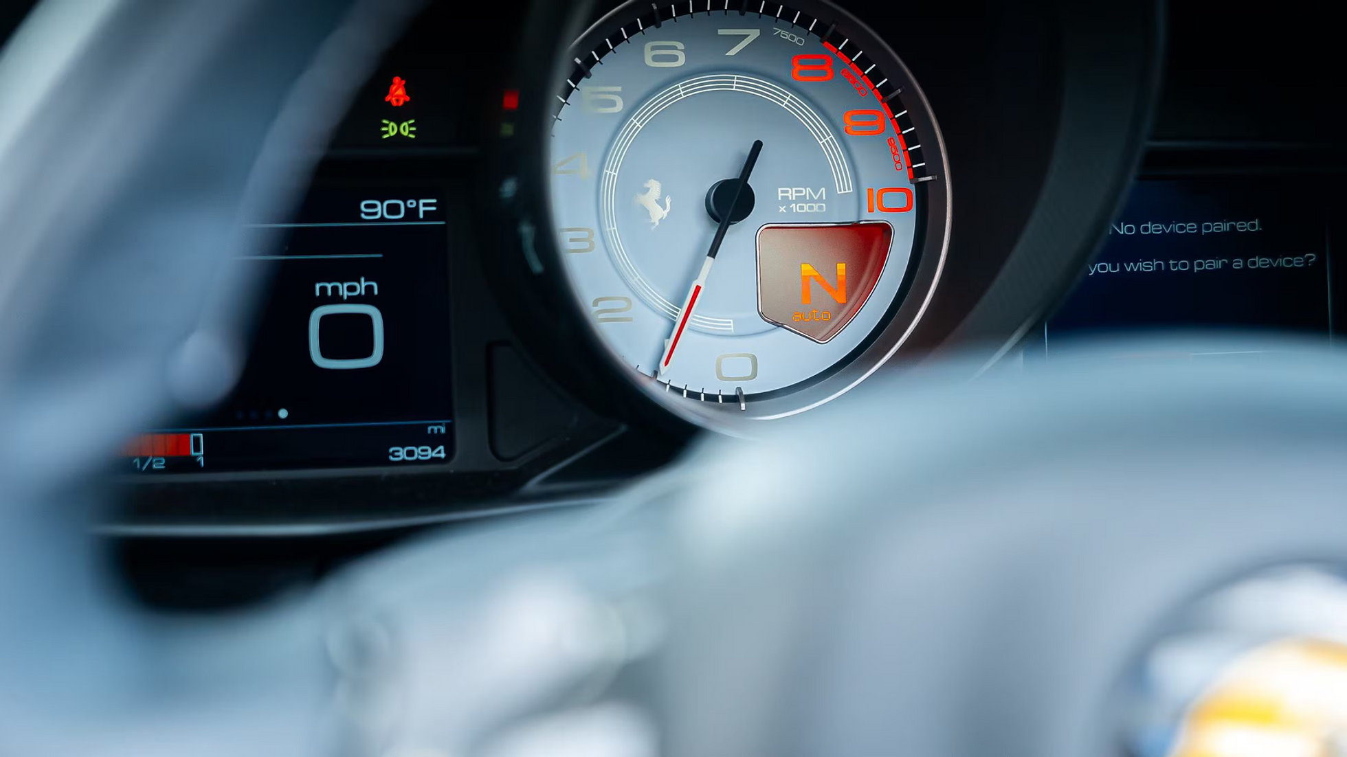 Ferrari 488 Spyder White 2018 — interior seats