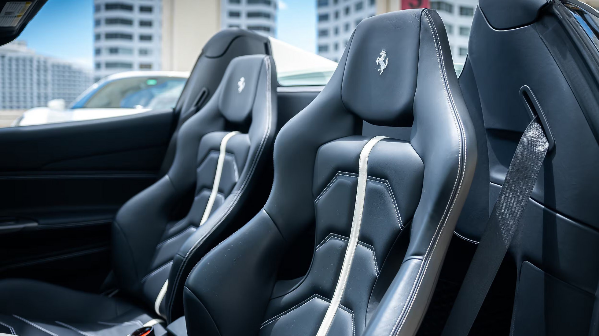 Ferrari 488 Spyder White 2018 — photo 6