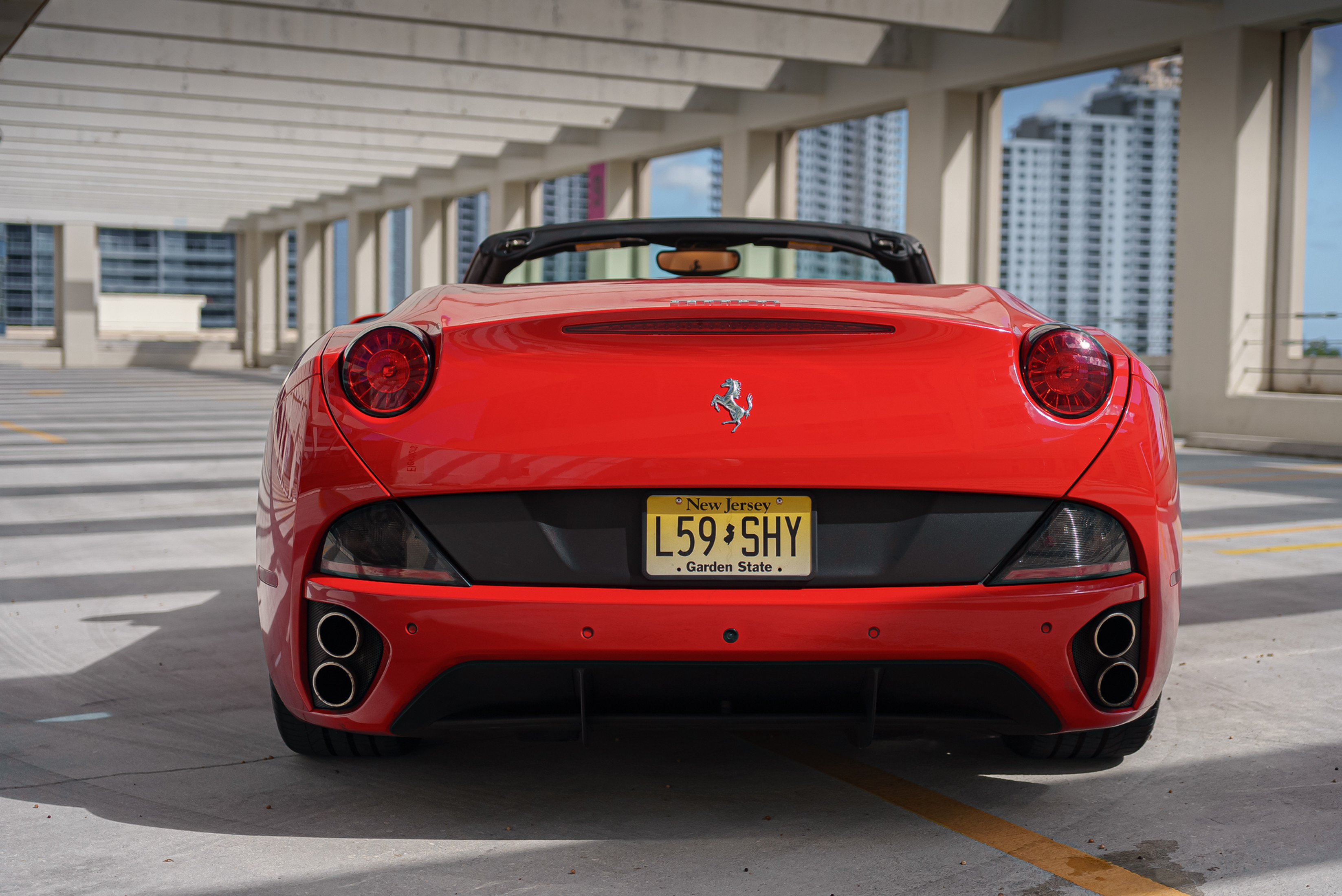 Ferrari California Red — photo 11