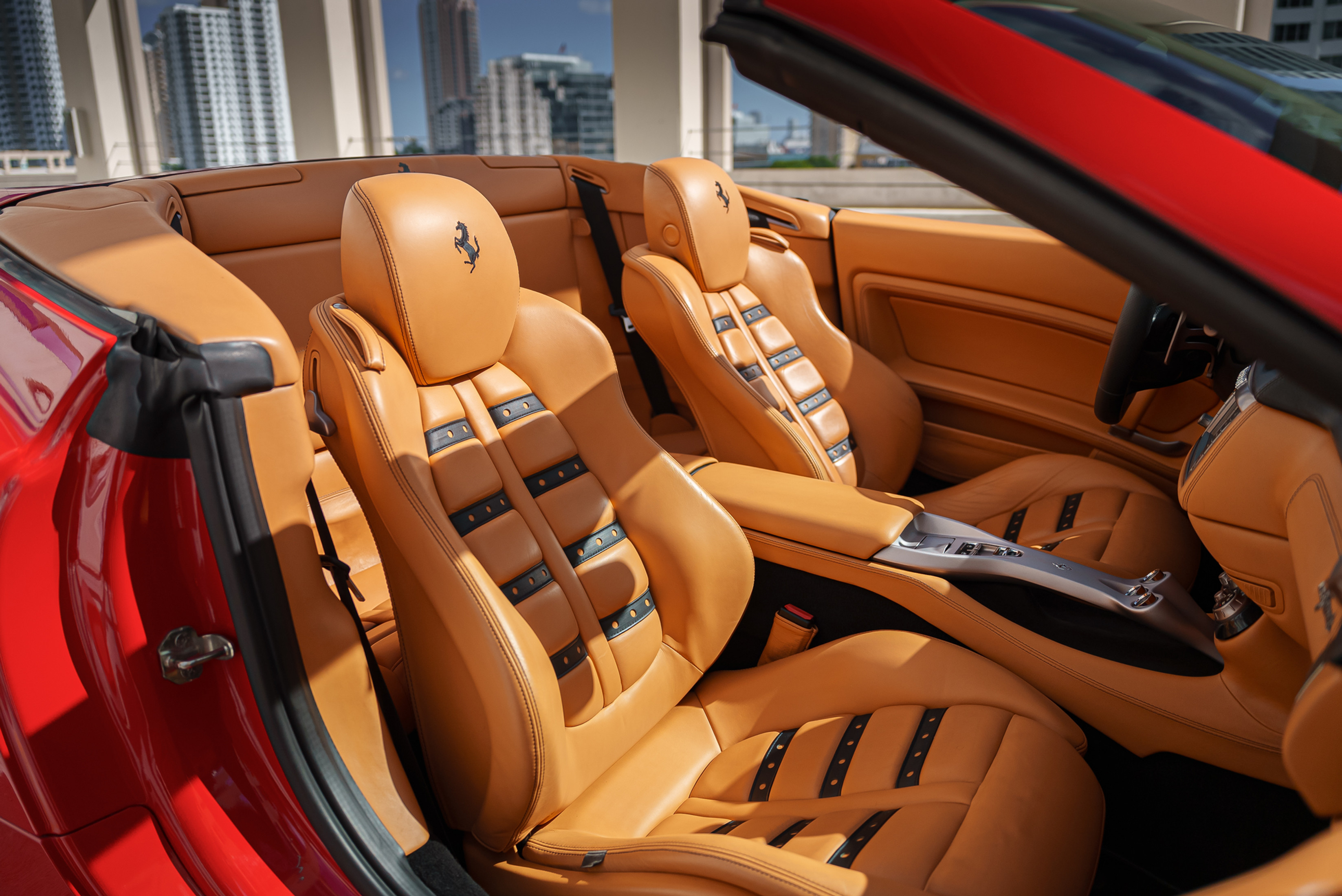 Ferrari California Red — photo 13