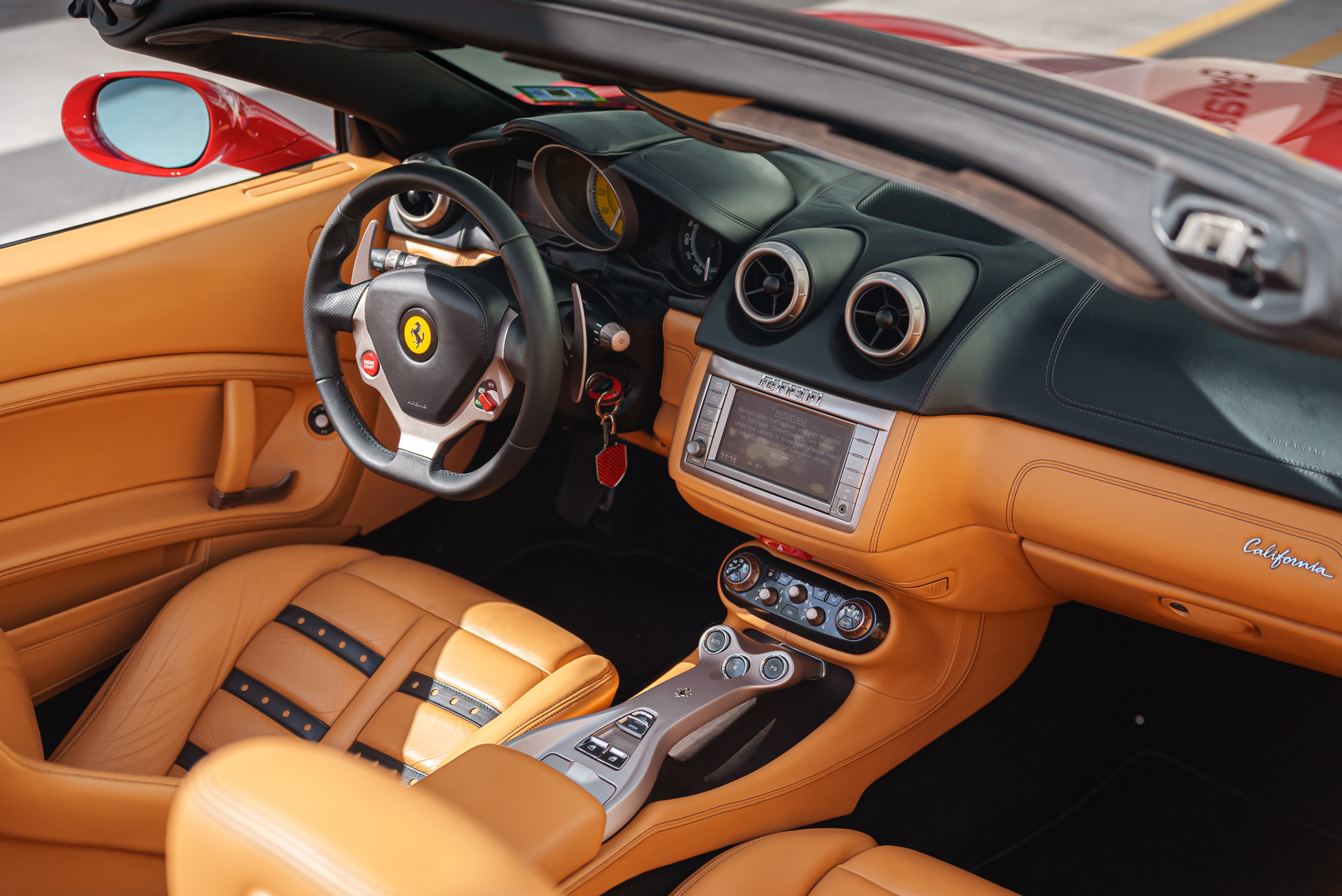 Ferrari California Red — photo 14