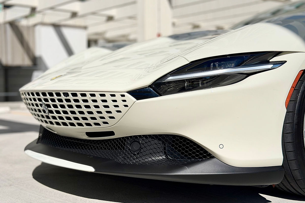 Ferrari Roma White 2021 — interior dashboard