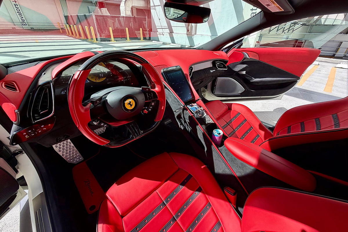 Ferrari Roma White 2021 — photo 10