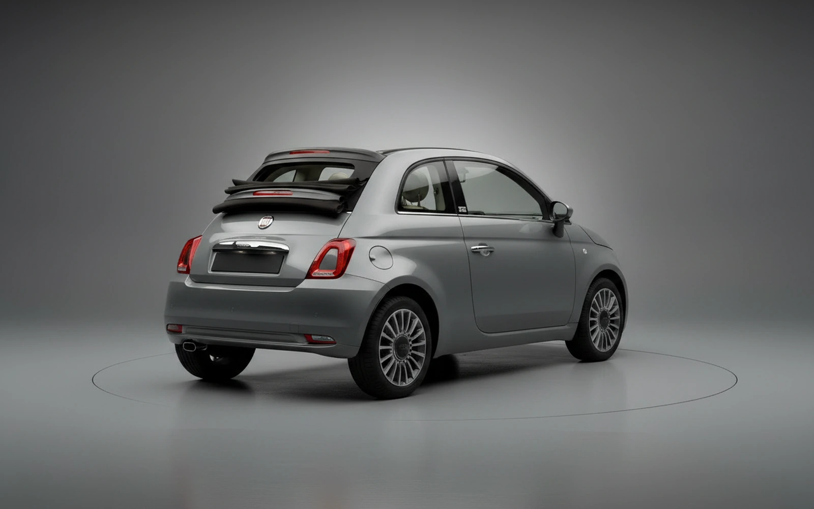 Fiat 500 Cabrio Gris 2023 — interior dashboard