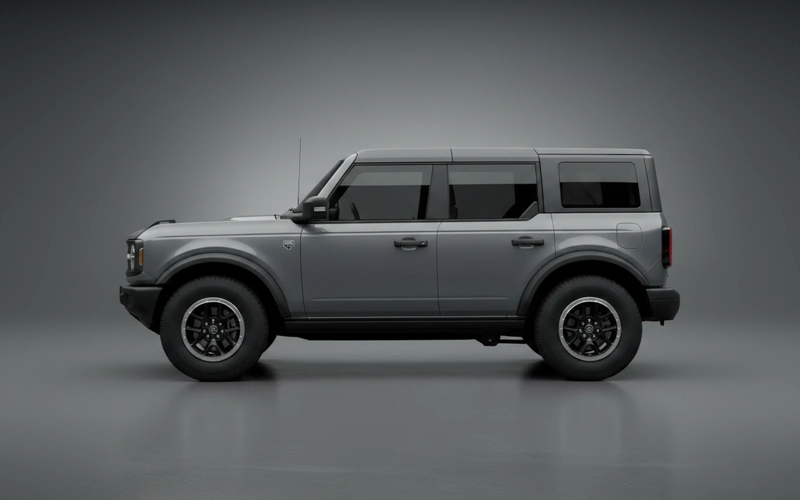 Ford Bronco Grey 2021 — exterior rear view