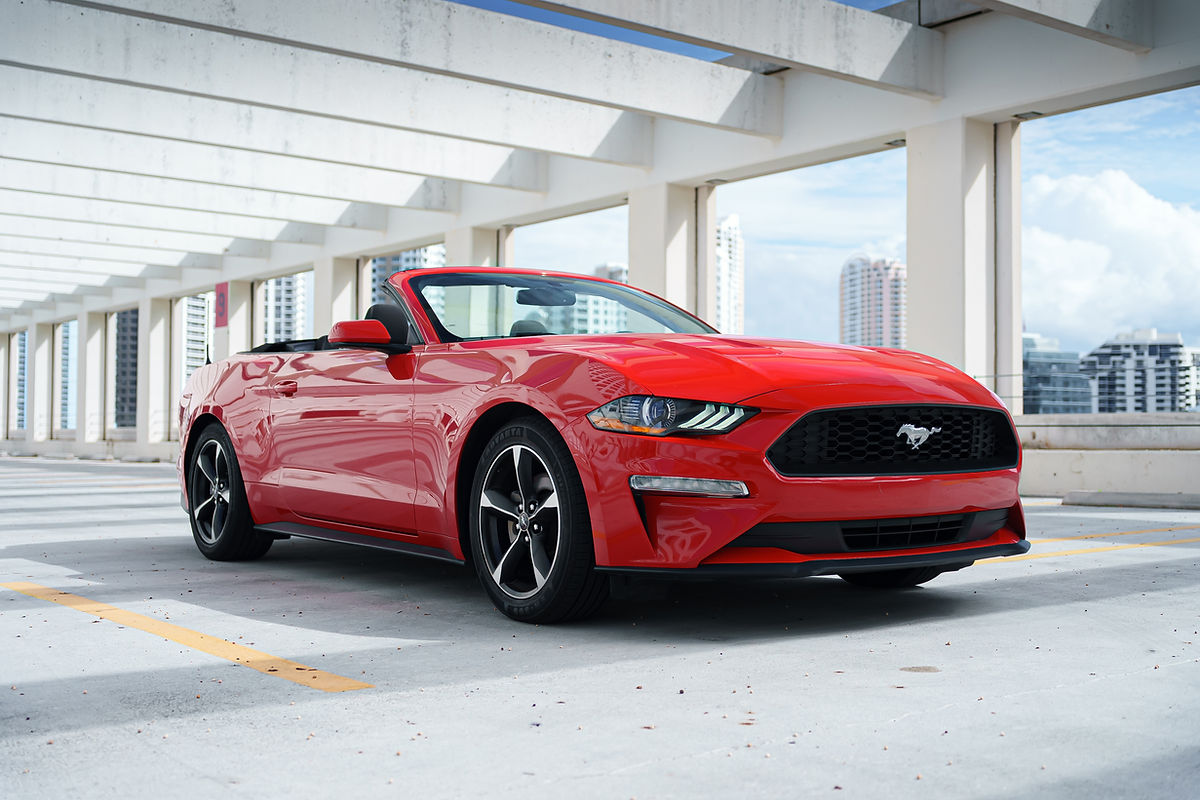 Ford Mustang EcoBoost Red 2022 — photo 8