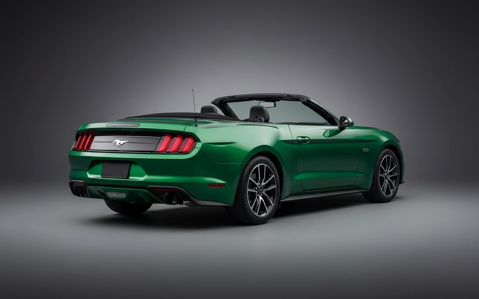 Ford Mustang Convertible Green 2022 — interior dashboard