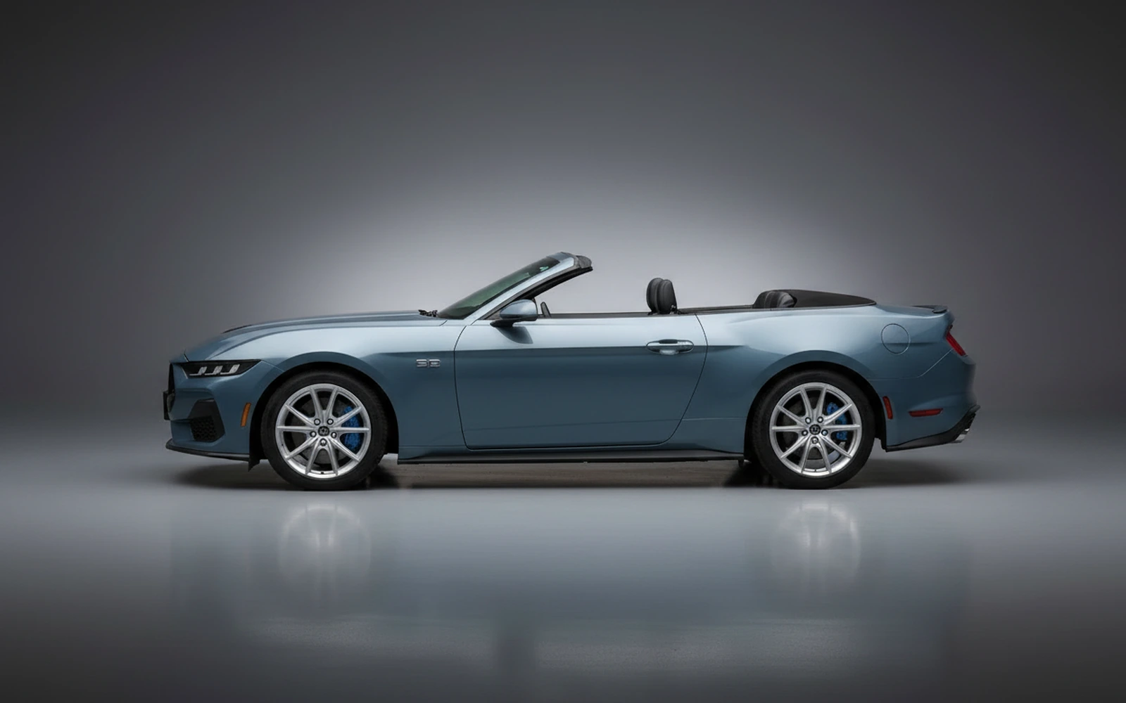 Ford Mustang Convertible Silver 2025 — exterior rear view