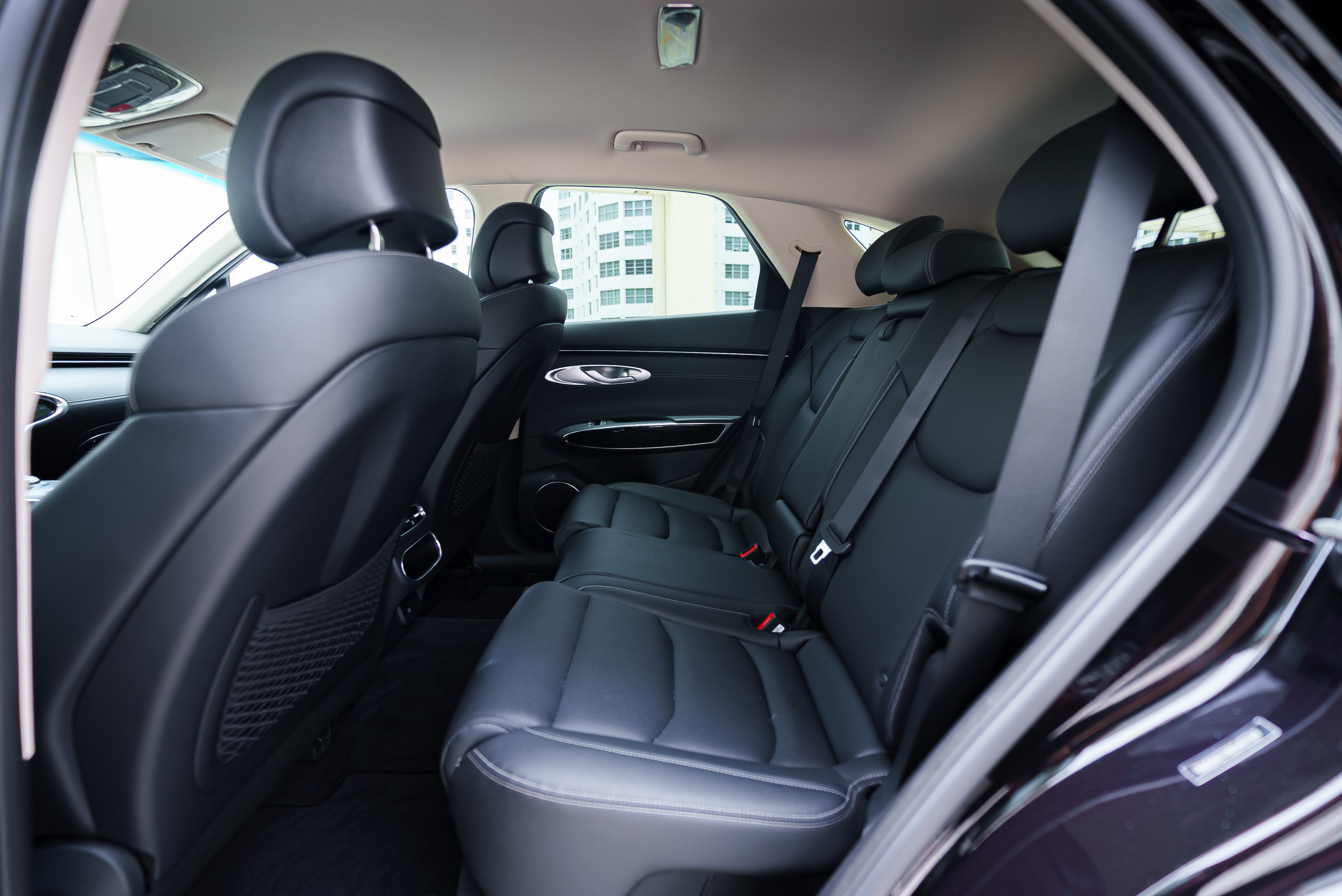 Genesis GV70 Black — photo 6