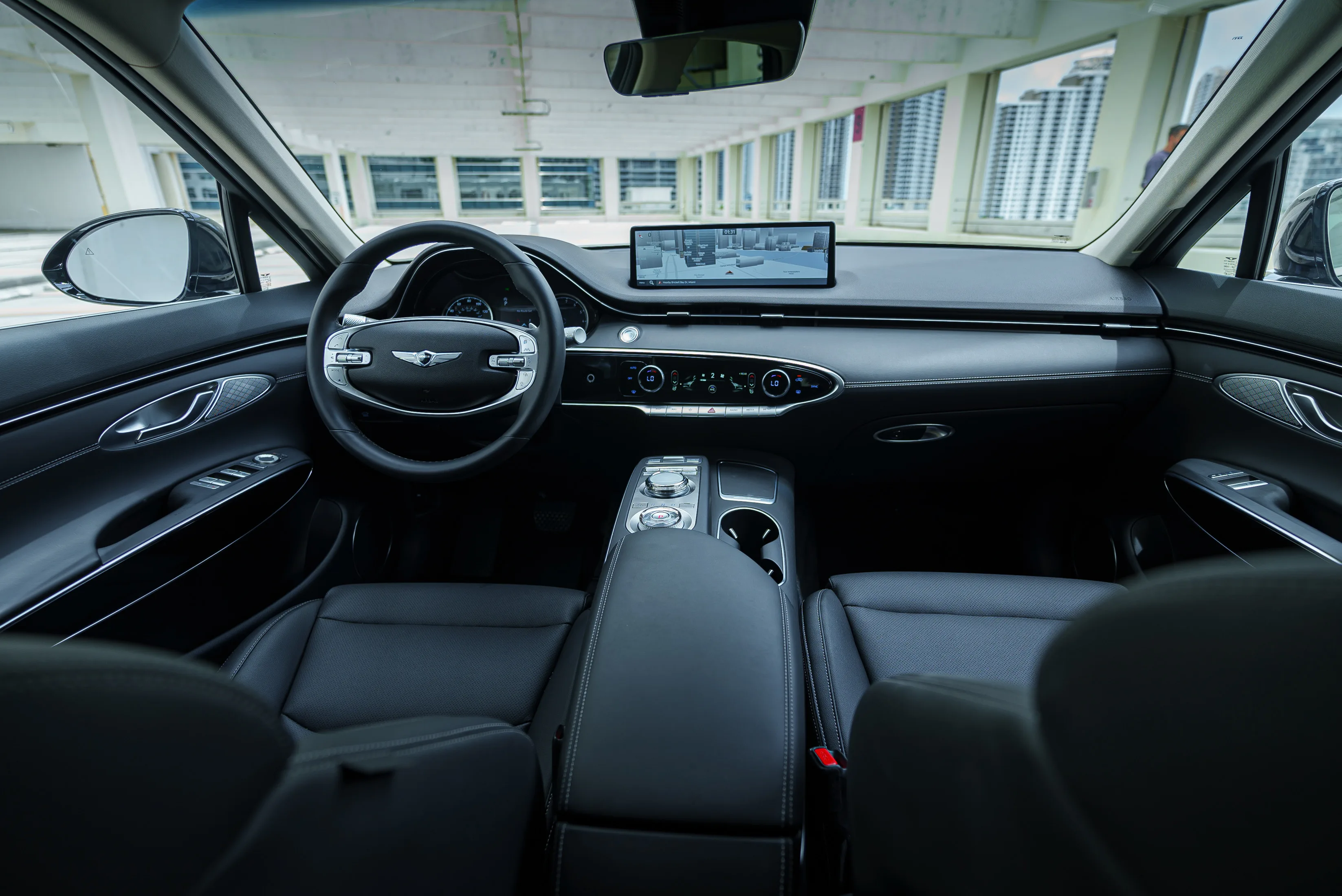 Genesis GV70 Black — photo 7