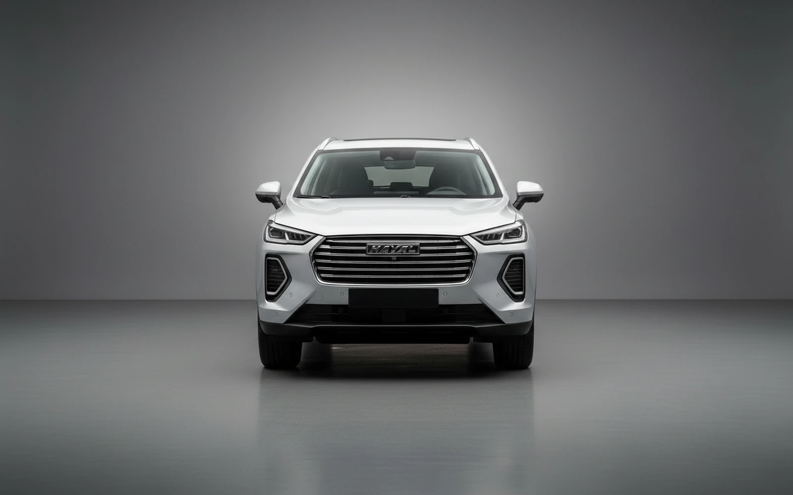 Haval Jolion Silver 2025 — exterior side view