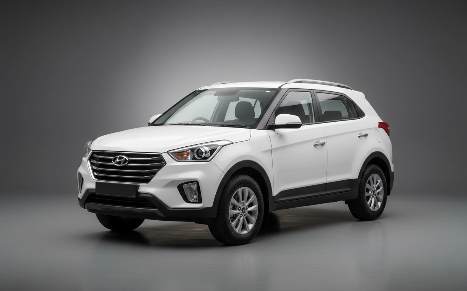Hyundai Creta White 2025 for rent in Miami — exterior photo
