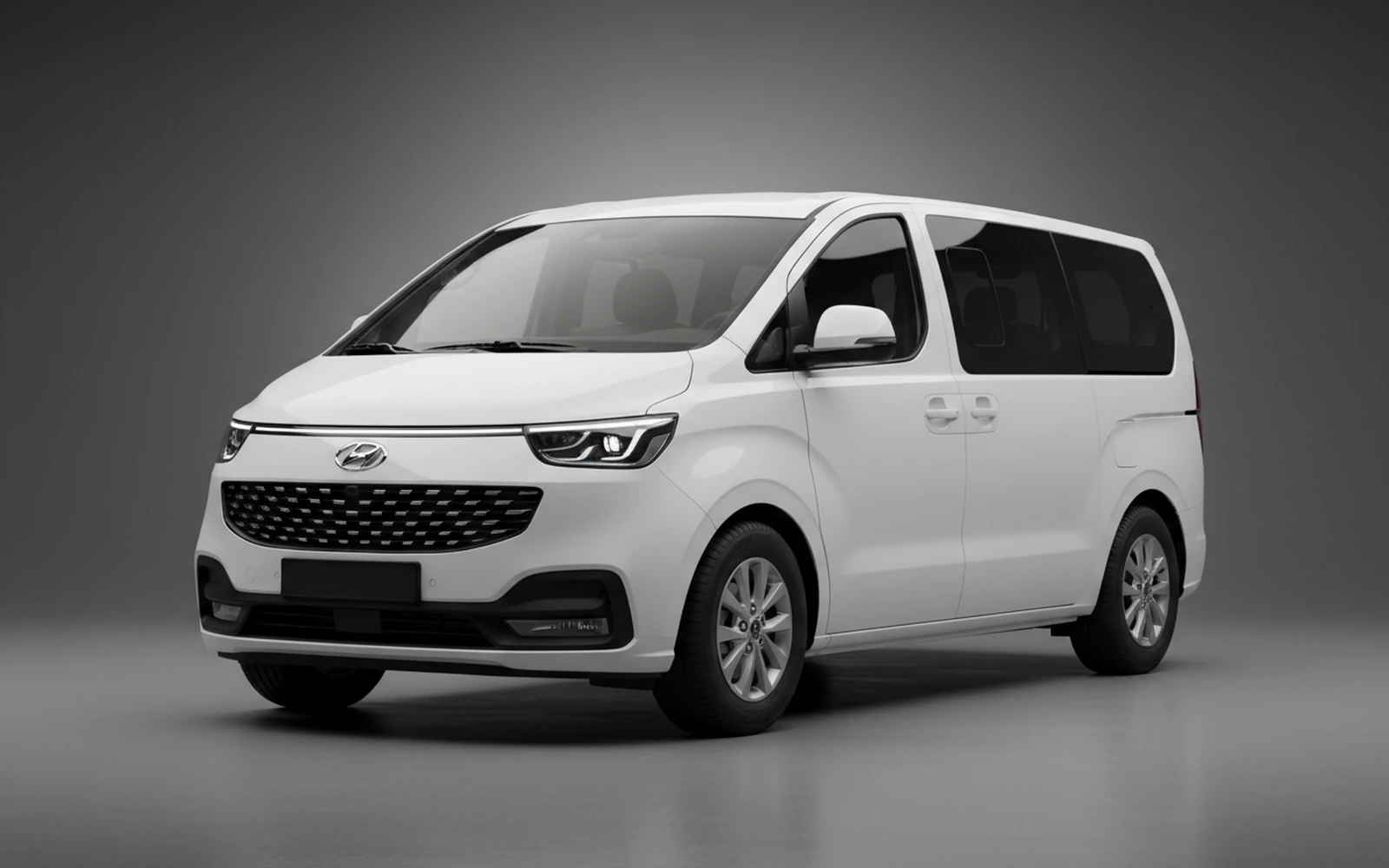 Hyundai Staria Blanco 2023 for rent in Miami — exterior front view