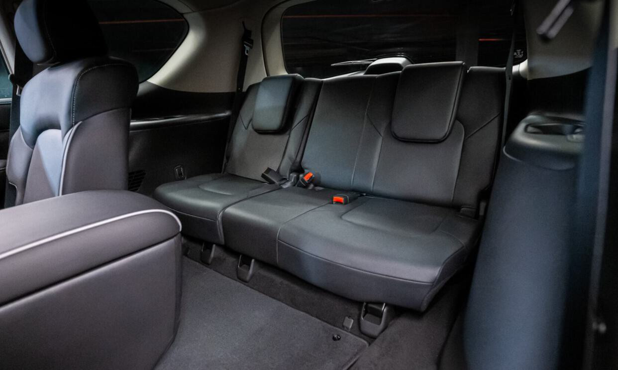 Infiniti QX80 Black 2024 — photo 6