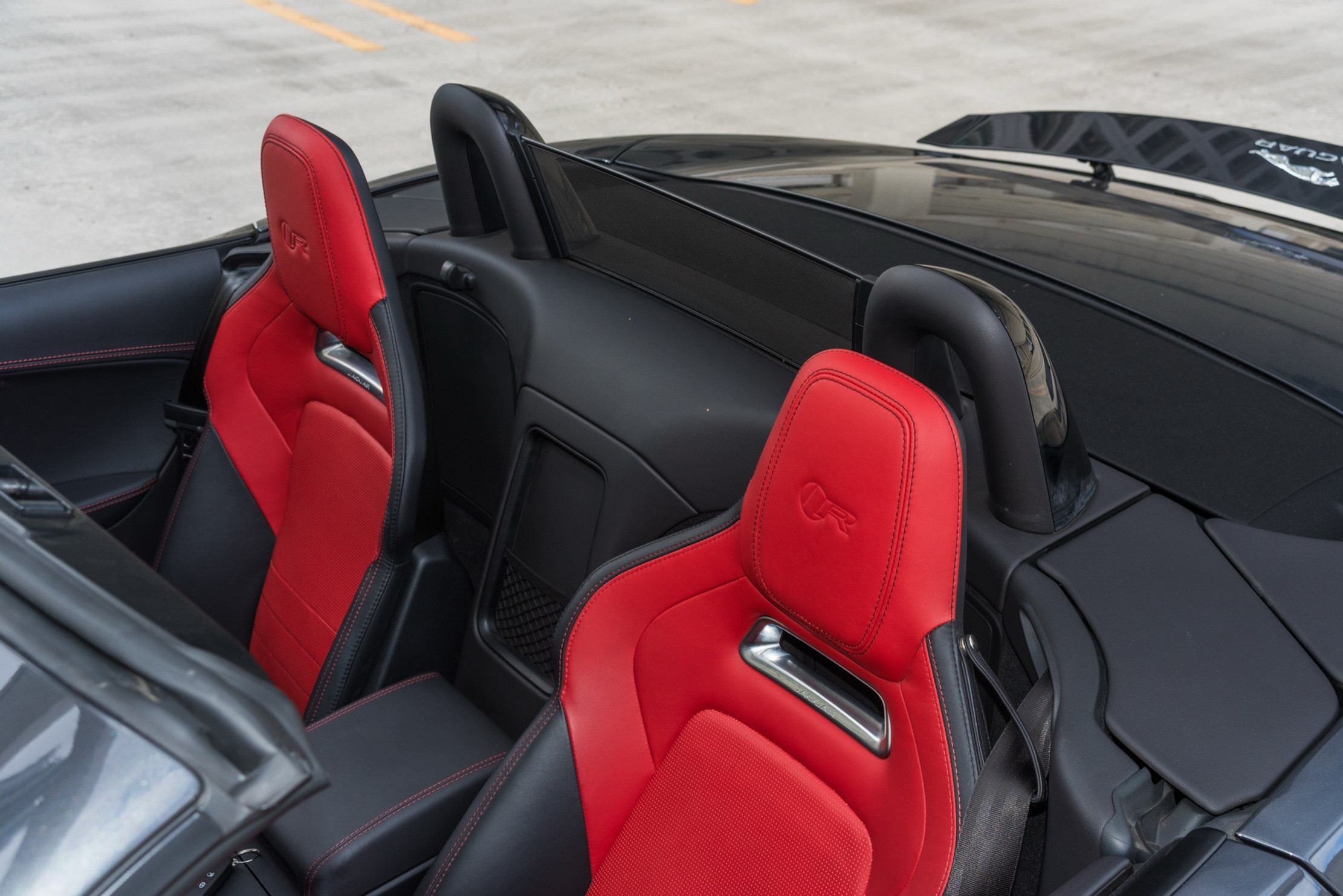 Jaguar F Type Red — photo 8