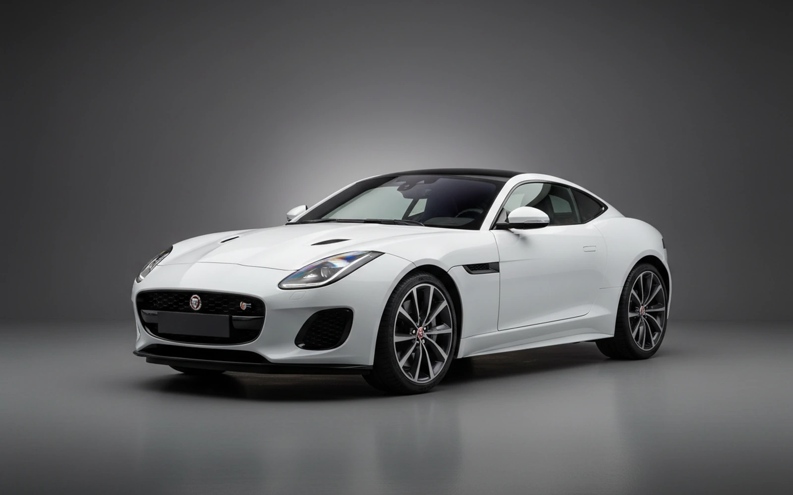 Jaguar F Type Blanco 2022 for rent in Miami — exterior front view