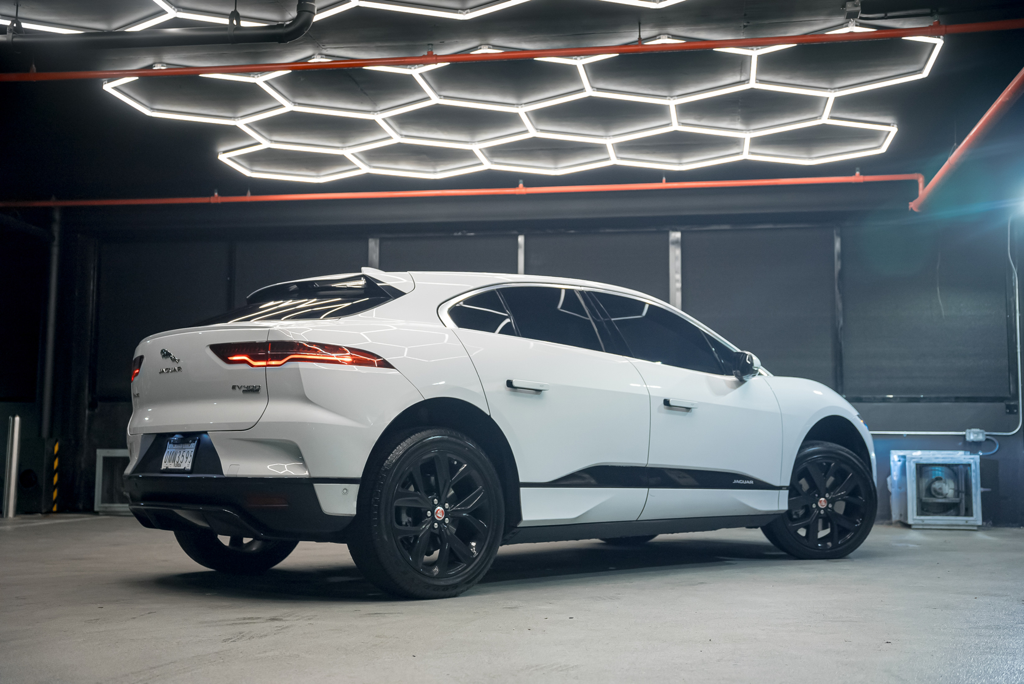 Jaguar I Pace White 2019 — photo 6