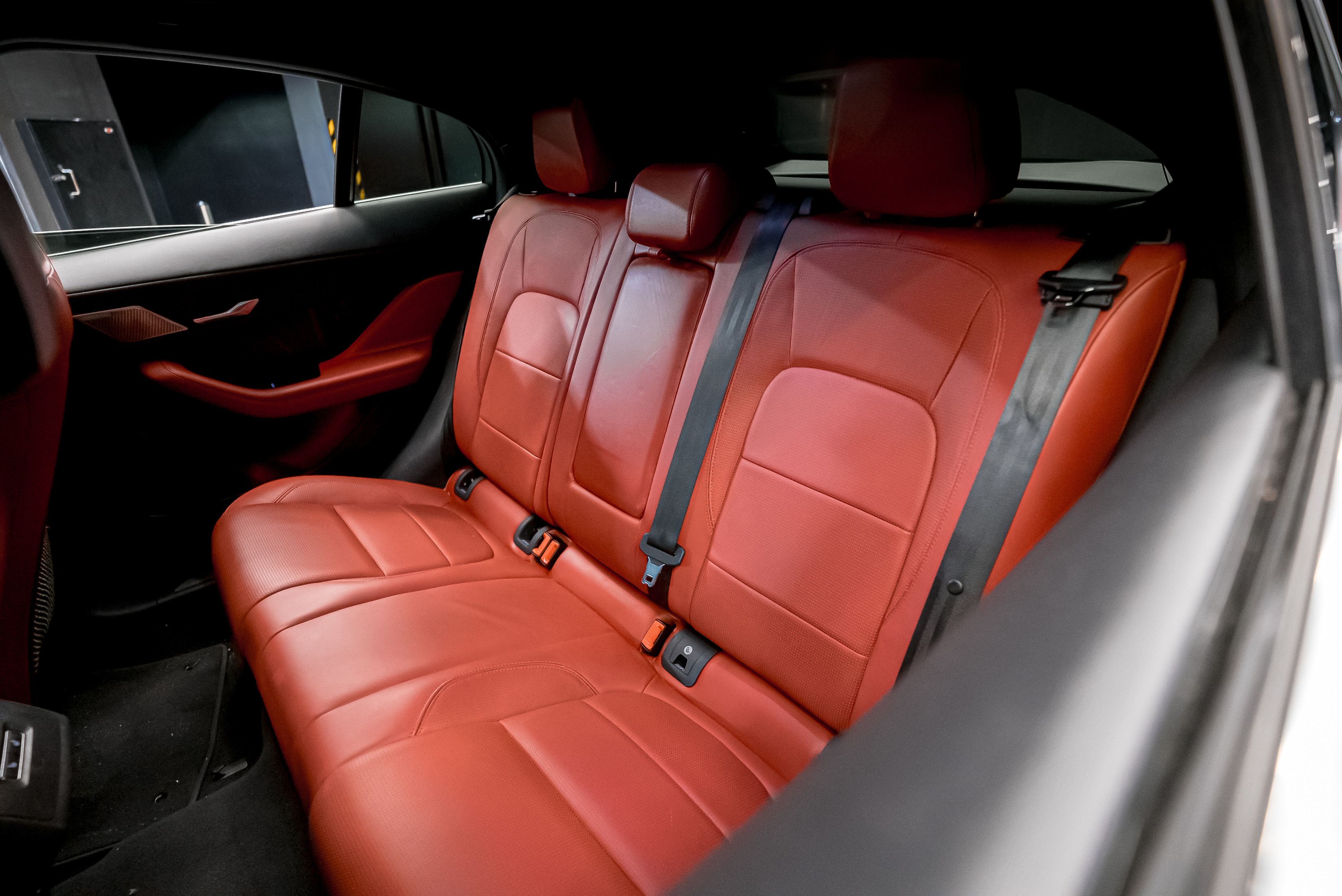 Jaguar I Pace White 2019 — photo 7