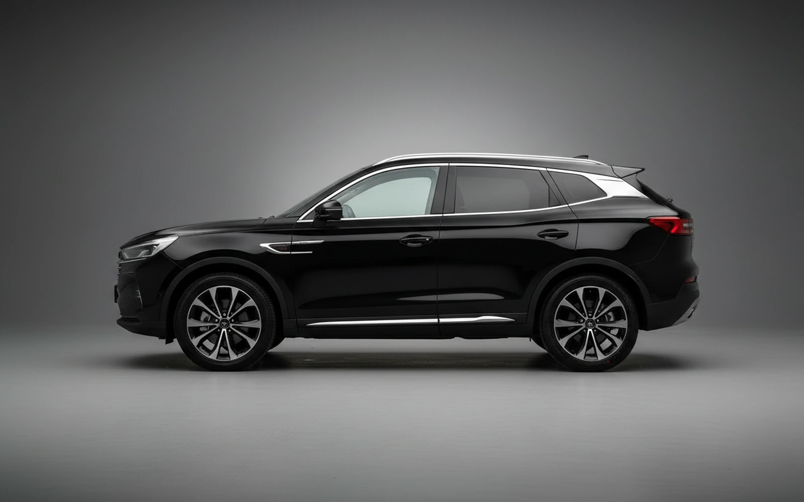Jetour Dashing Black 2025 — exterior rear view