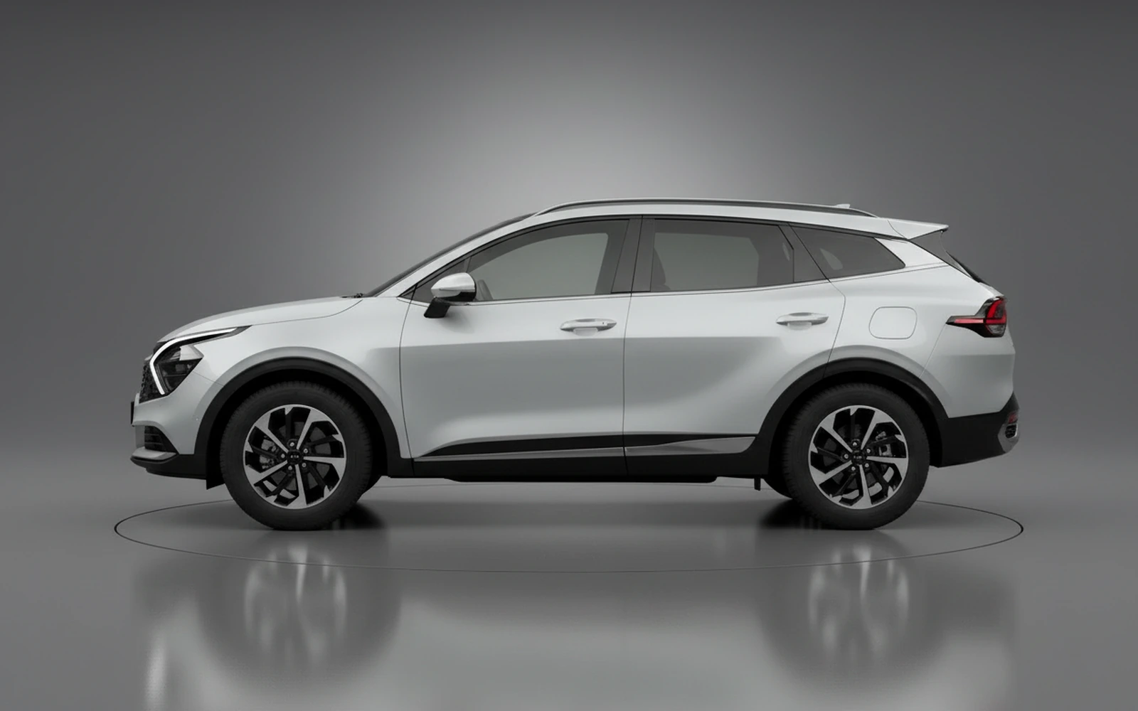Kia Sportage Silver 2024 — exterior rear view