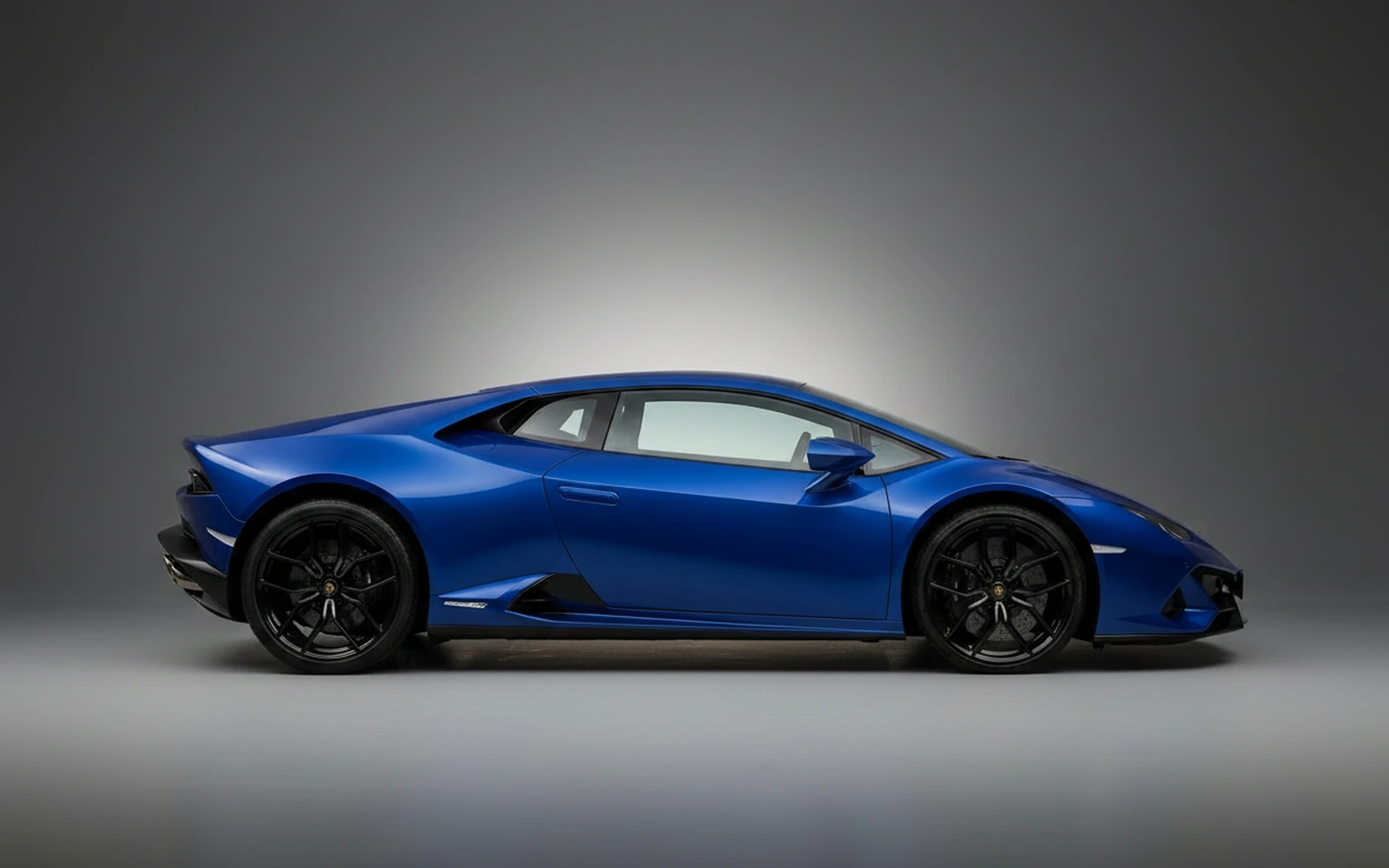 Lamborghini Huracan EVO Azul 2021 — exterior rear view
