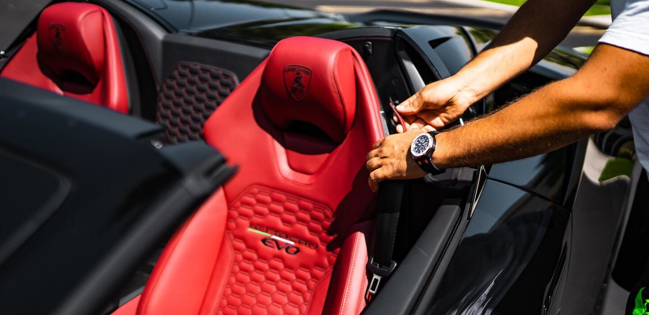 Lamborghini Huracan EVO Yellow 2021 — photo 10