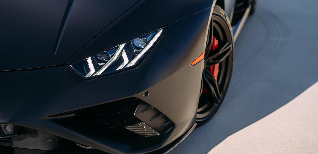 Lamborghini Huracan EVO Yellow 2021 — photo 13