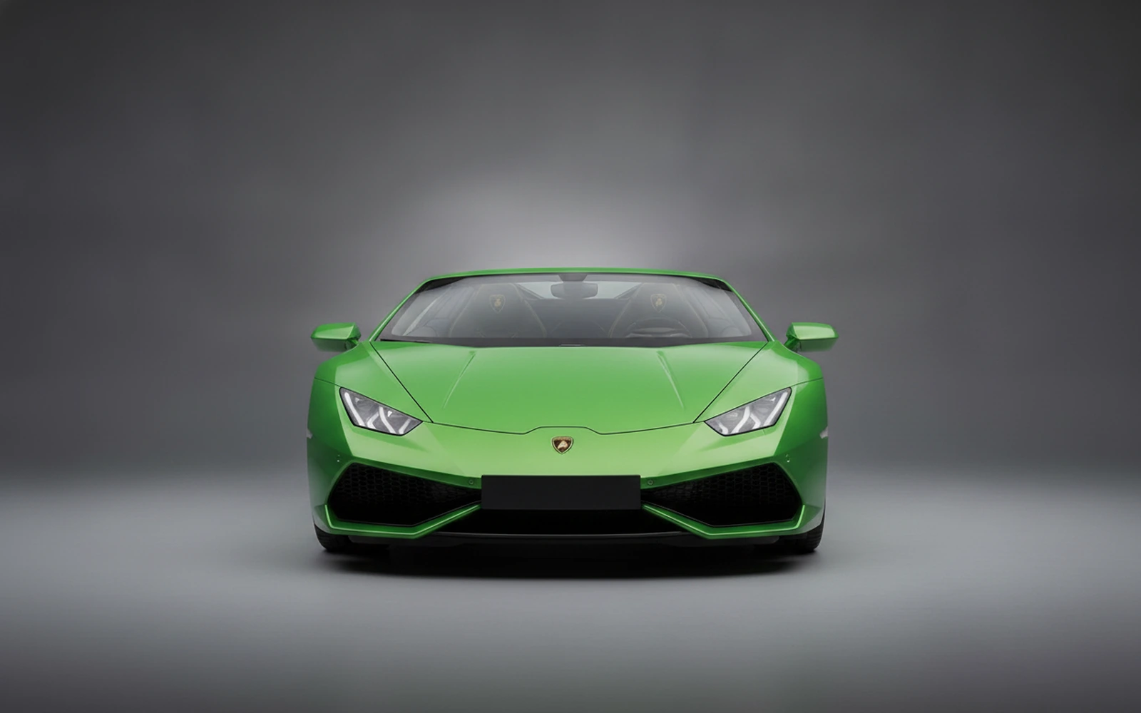 Lamborghini Huracan EVO Spyder Green 2022 — exterior side view