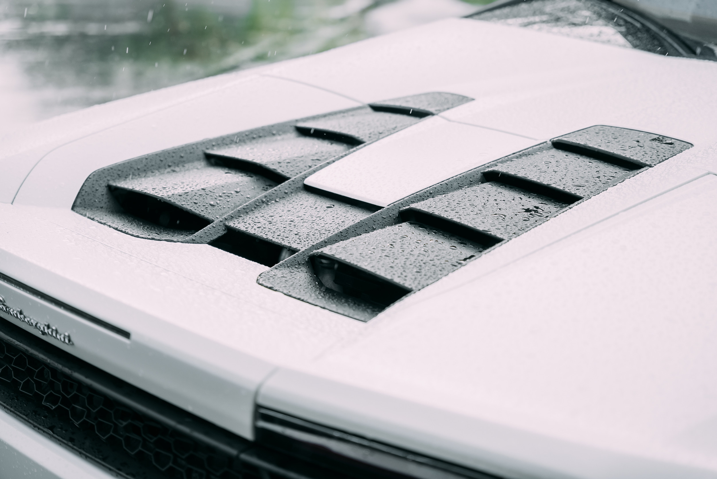 Lamborghini Huracan Green — interior dashboard