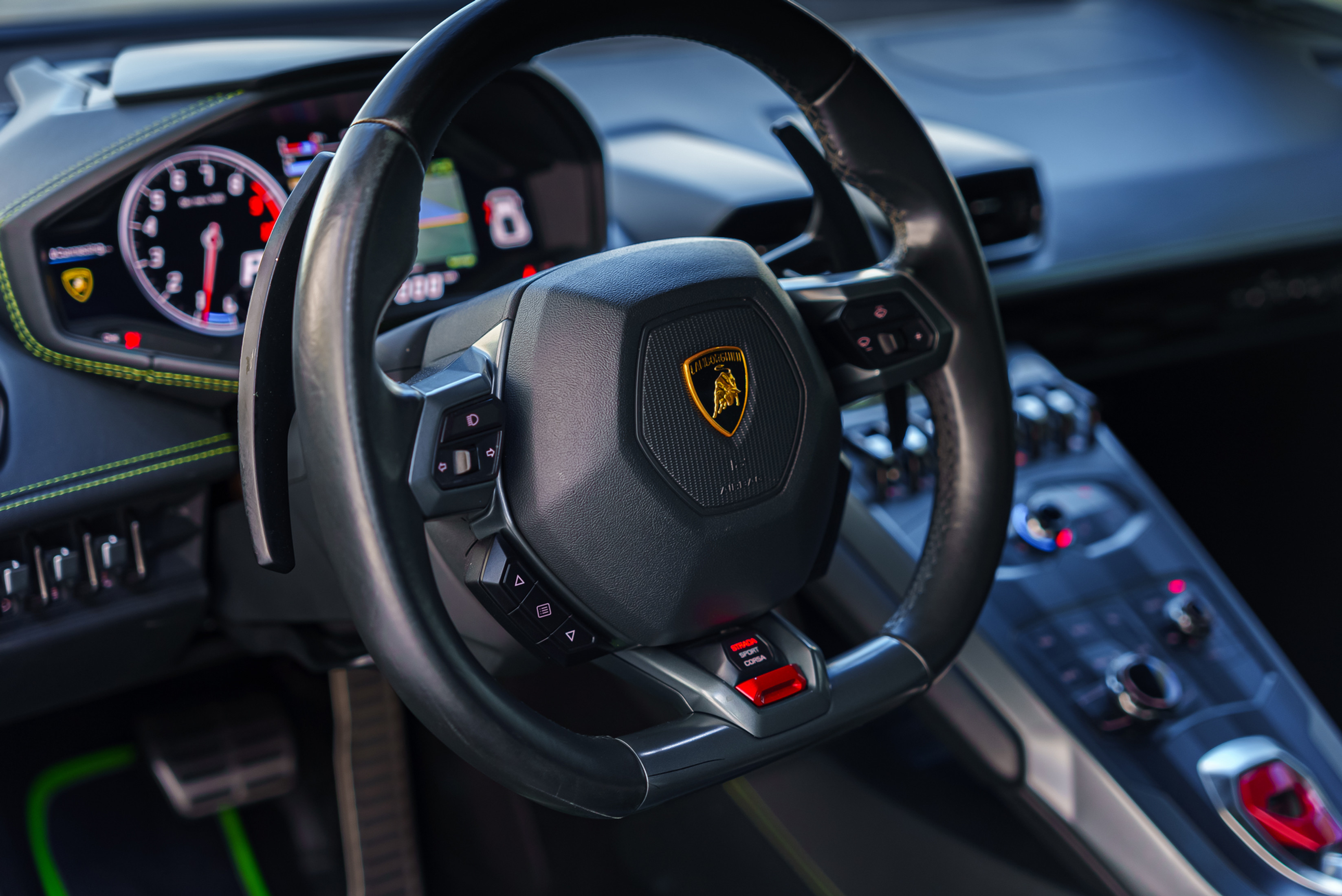 Lamborghini Huracan White — photo 8