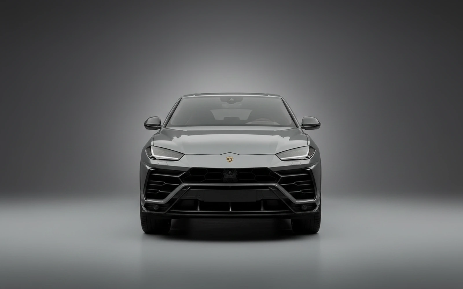 Lamborghini Urus Grey 2022 — exterior side view