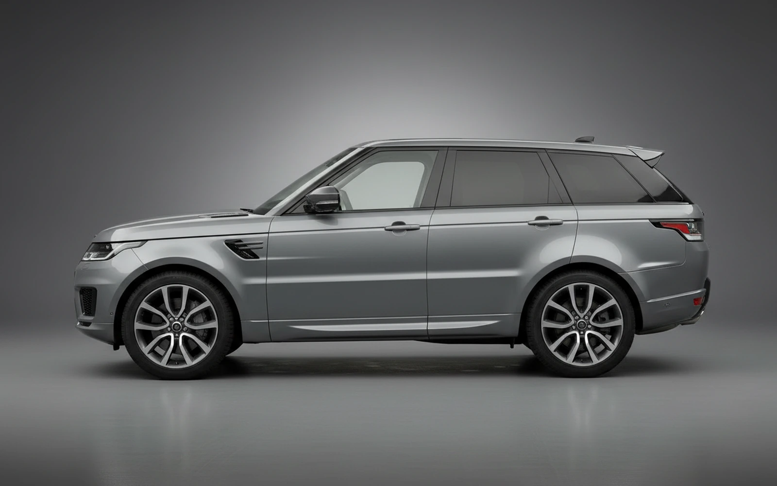 Land Rover Range Rover Sport Grey 2022 — exterior rear view