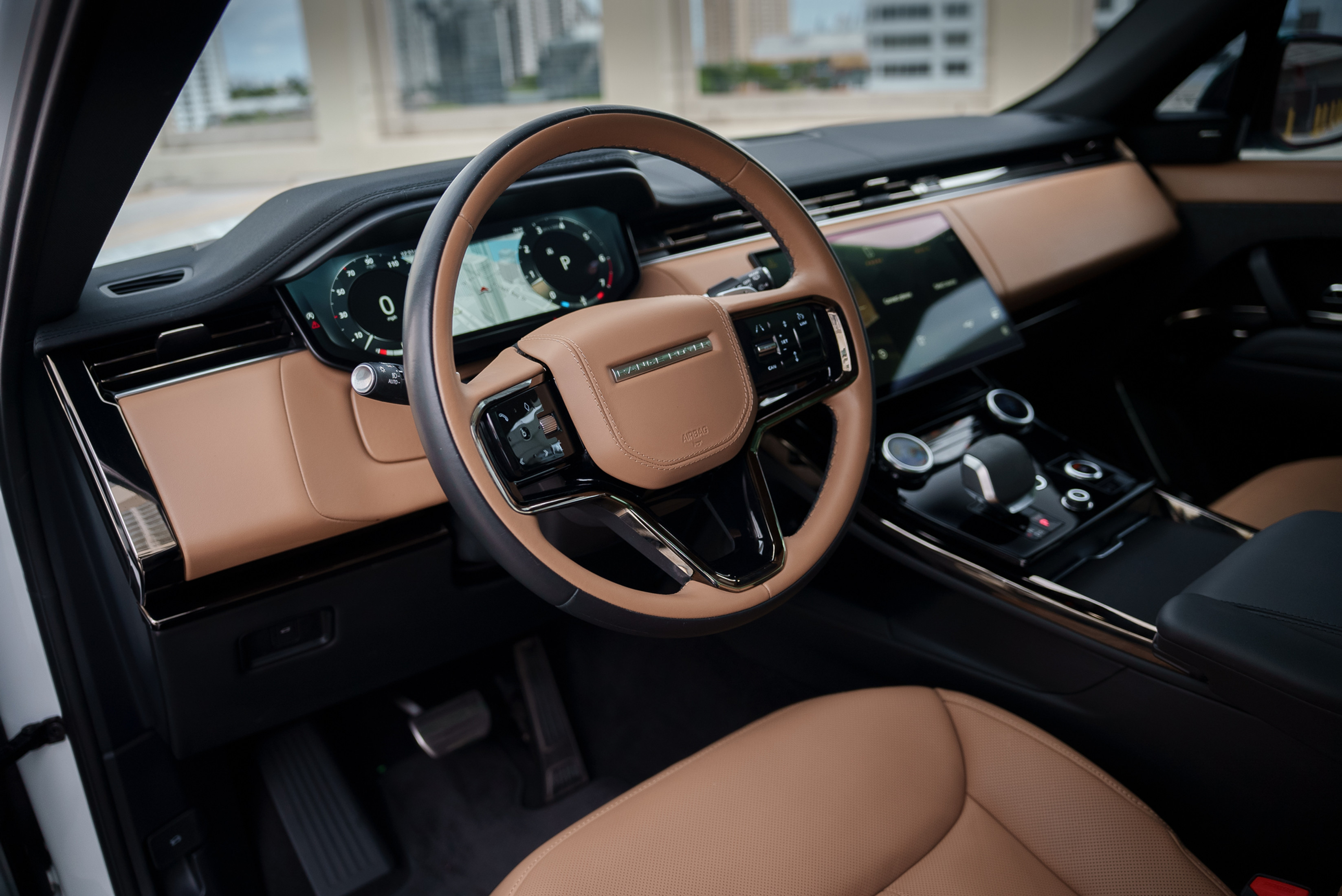 Land Rover Range Rover Sport White — interior dashboard