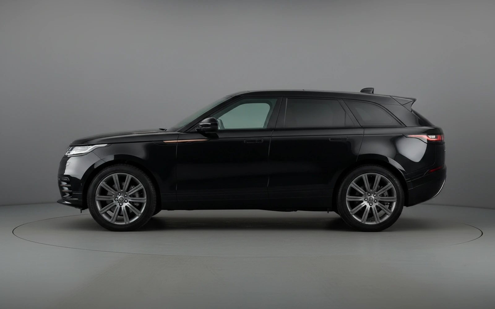 Land Rover Range Rover Velar Black 2022 — exterior rear view