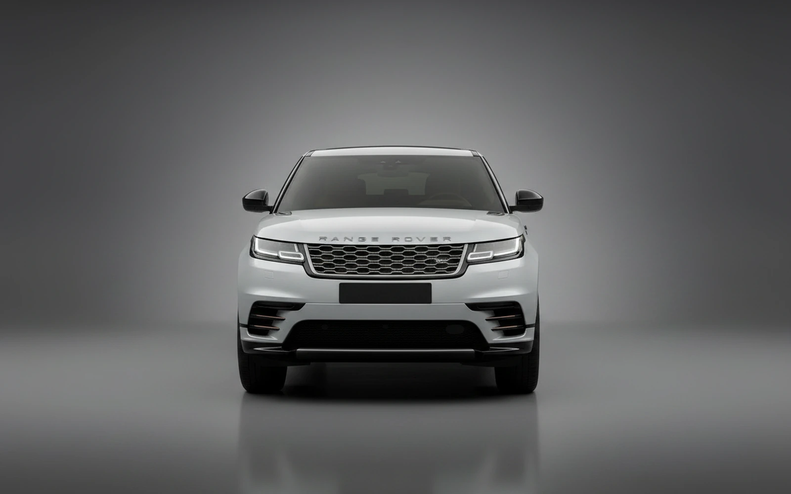 Land Rover Range Rover Velar Plata 2022 — exterior side view