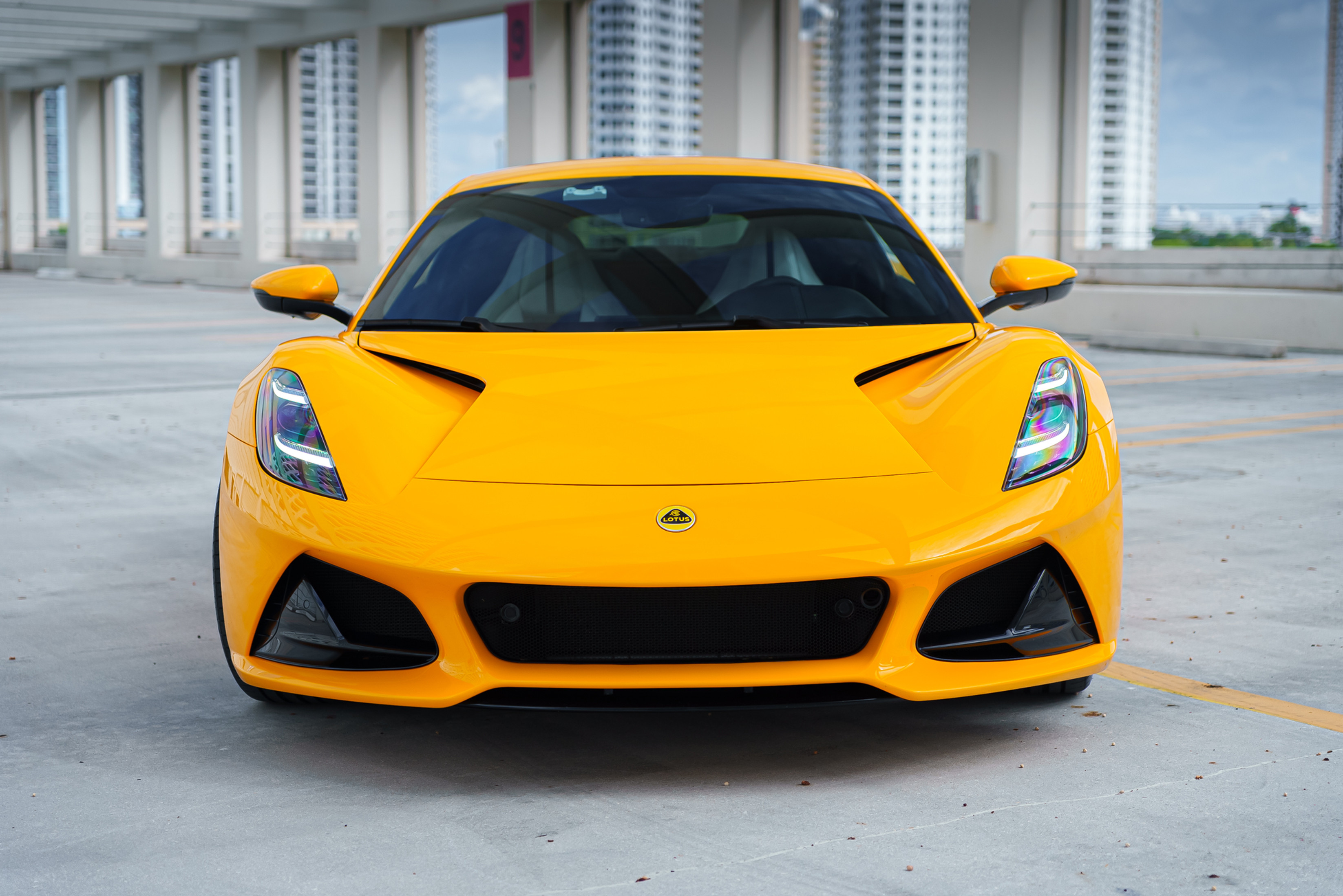 Lotus Emira Yellow — photo 7