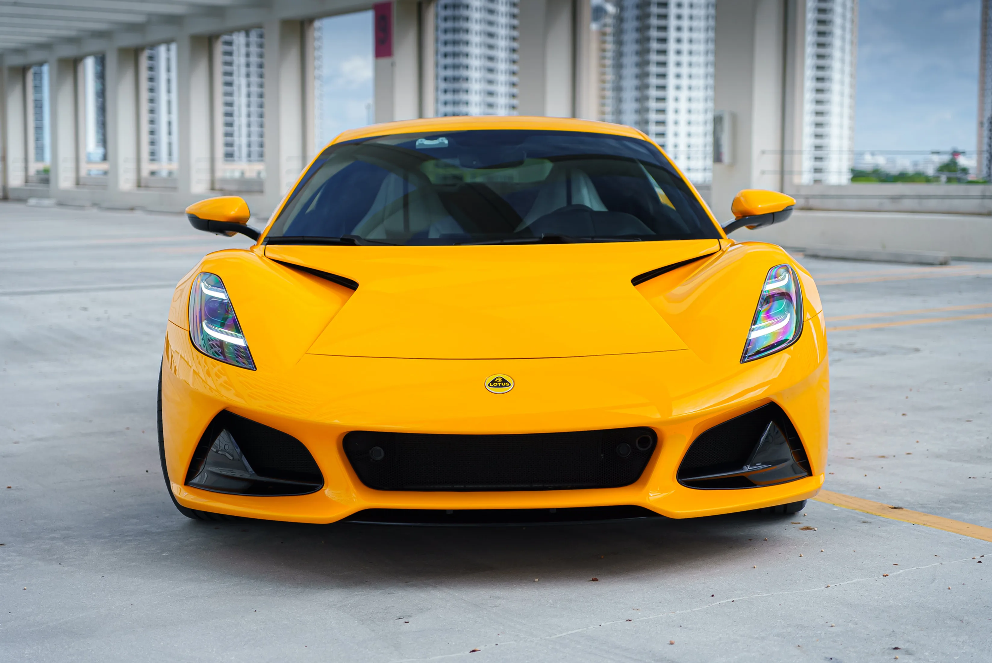 Lotus Emira Yellow — photo 7