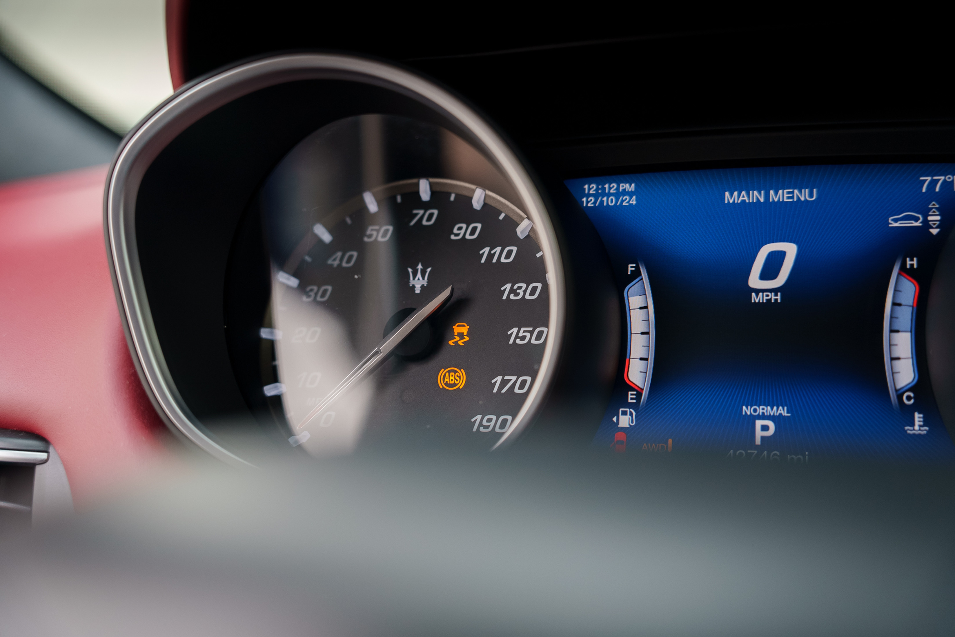 Maserati Levante Blue 2019 — photo 8