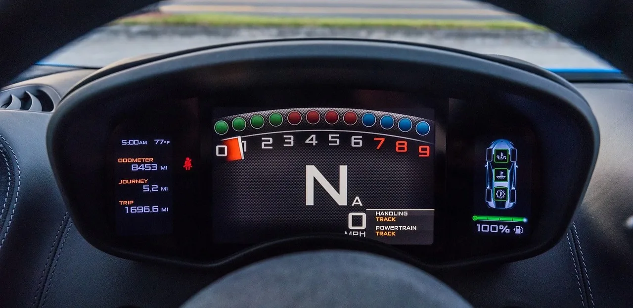 McLaren 570S Silver 2016 — photo 12