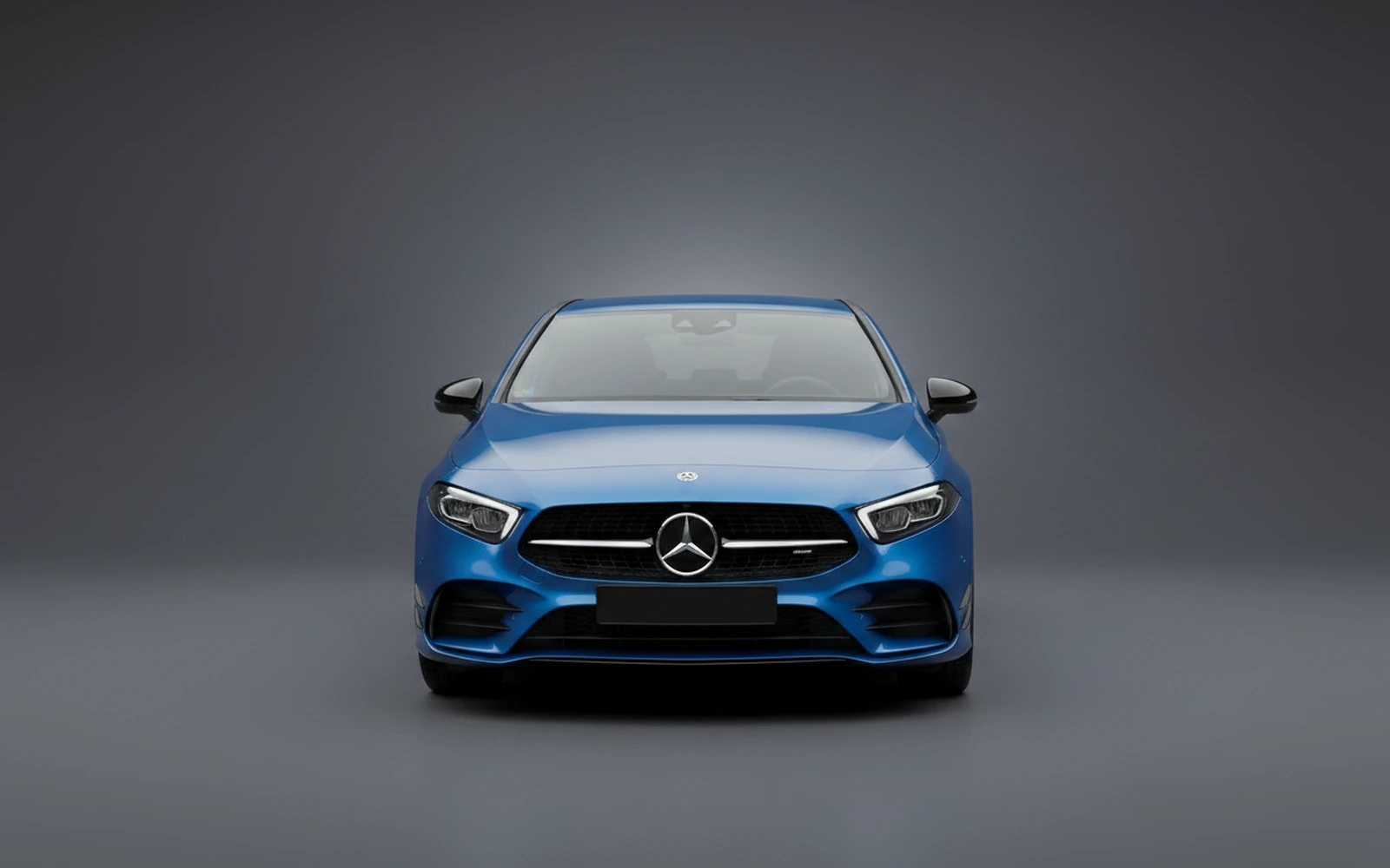 Mercedes-Benz A35 AMG Azul 2025 — exterior side view