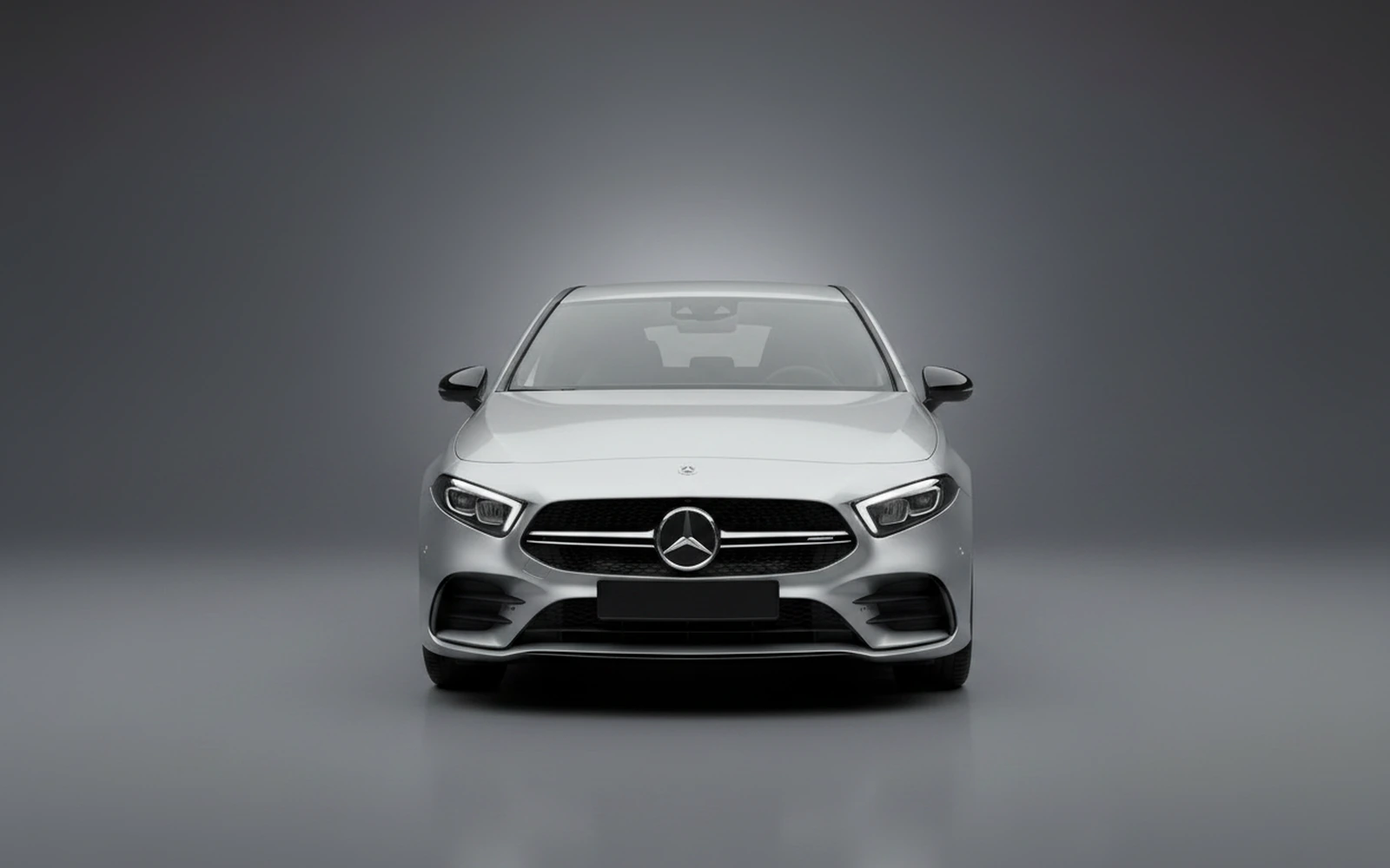 Mercedes-Benz A35 AMG Plata 2025 — exterior side view