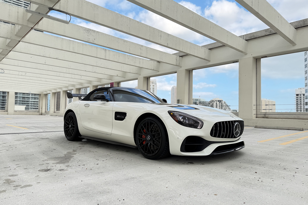 Mercedes-Benz AMG GT White 2022 — photo 7