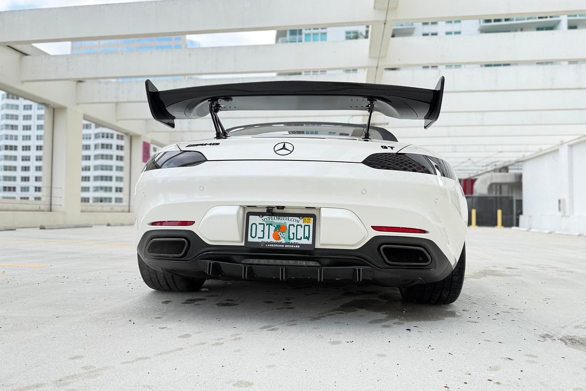 Mercedes-Benz AMG GT White 2022 — photo 8