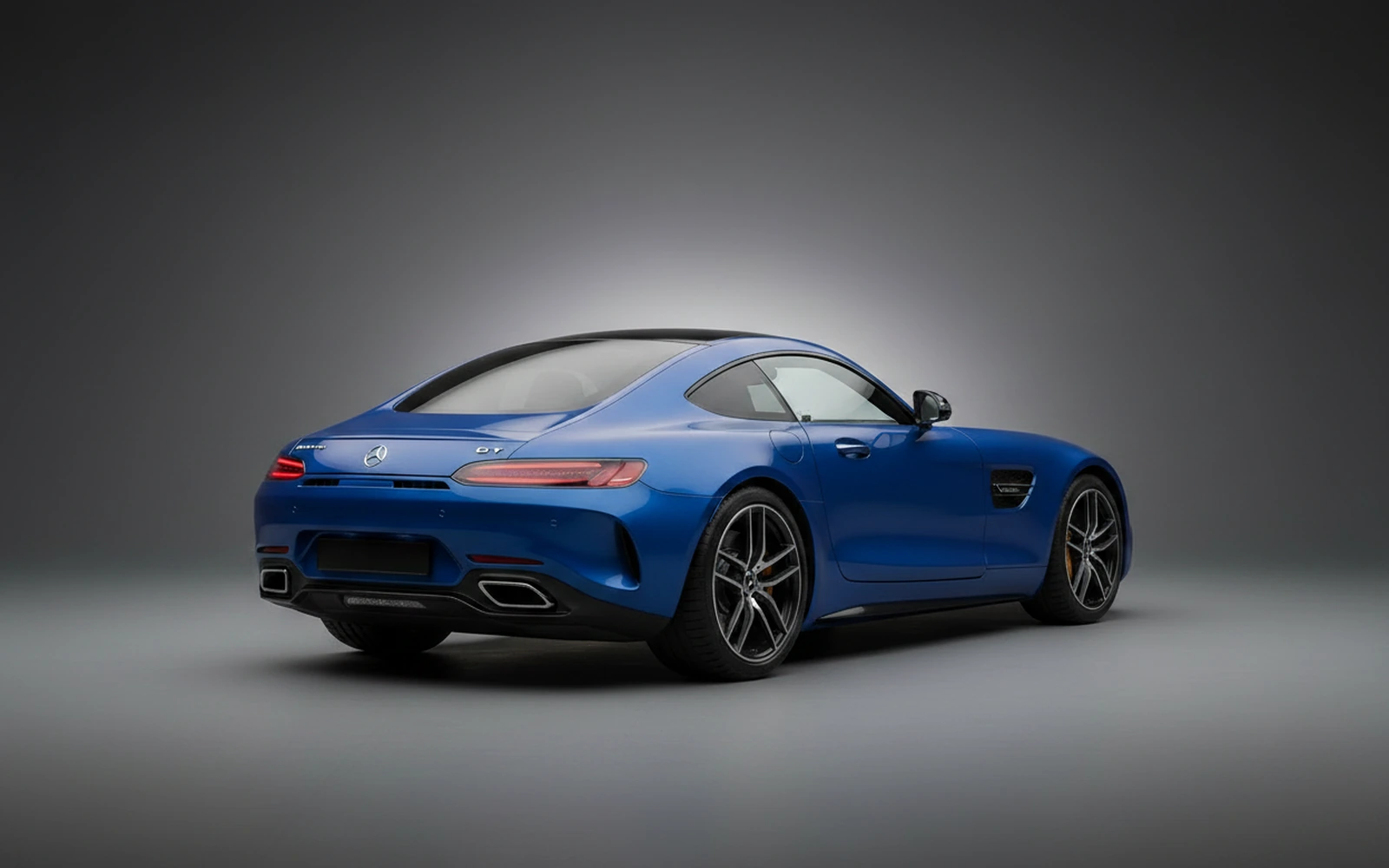 Mercedes-Benz AMG GT Blue 2022 — interior dashboard
